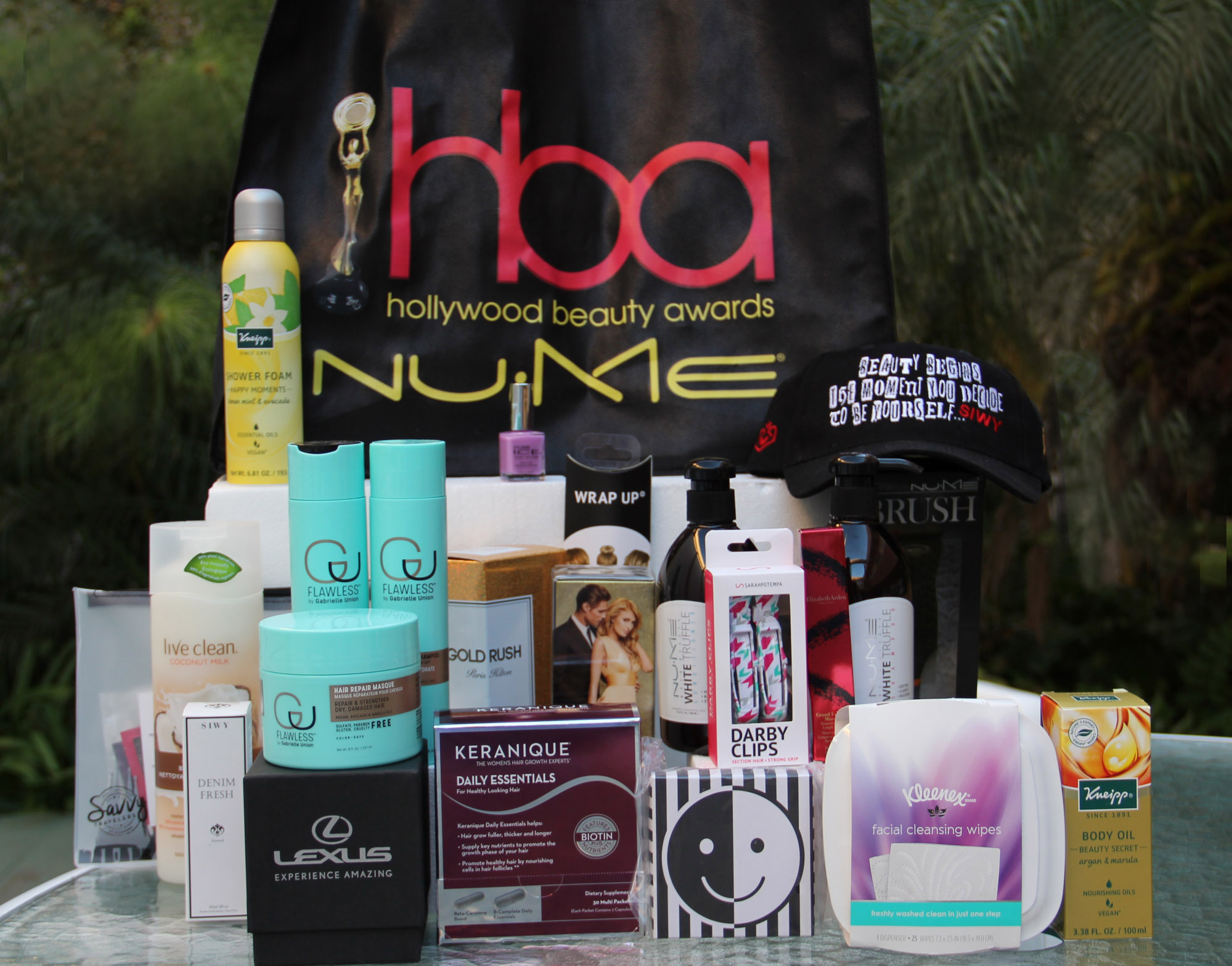 2017 hollywood beauty awards gift bag